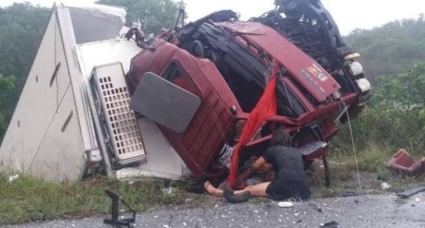 Tragédia: grave acidente na BR 402 deixa várias pessoas mortas