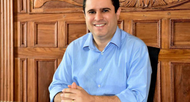Em entrevista, prefeito Edivaldo Jr mostra ações e anuncia mais obras e serviços
