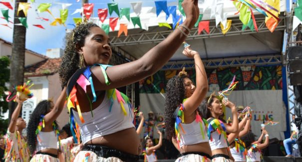 Programação de pré-carnaval deste domingo na ilha do amor