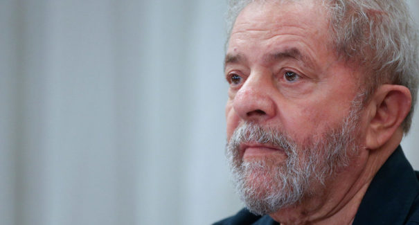 Flávio Dino critica decisão de não liberar Lula: ‘motivação oca e desconexa’
