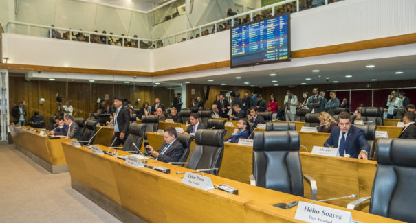 Centrão em Brasília, governo no Maranhão