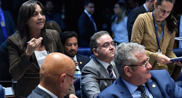 Senado aprova proibição de casamento de menores de 16 anos