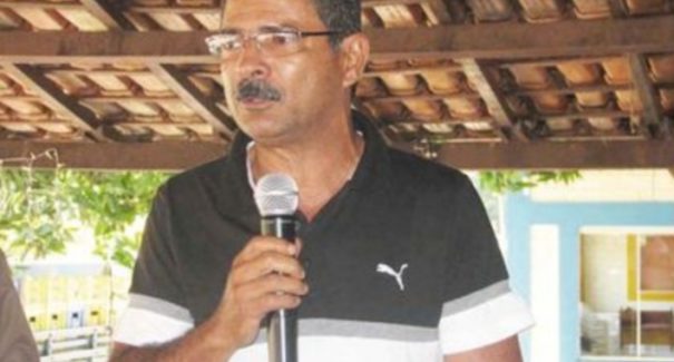 Sandow Feques é o novo técnico do MAC