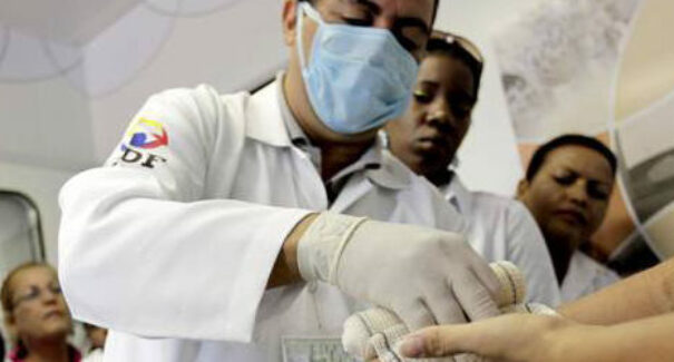 Governo Federal relança Mais Médicos nesta segunda-feira (20)