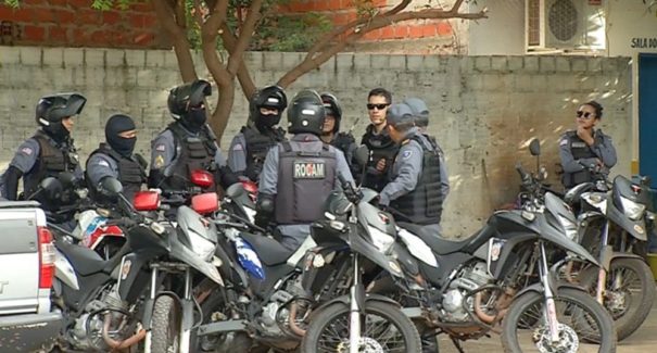 Criança de 11 anos invade escola e ameaça professores com estilete em Timon
