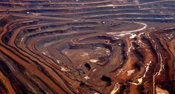 Governo estuda permissão de mineração em áreas restritas