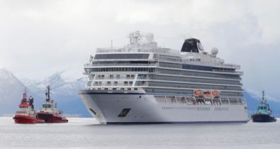 Passageiros são resgatados de navio na costa da Noruega