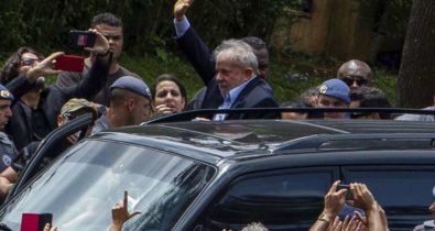 Lula acompanha o velório do neto de 7 anos em São Bernardo do Campo