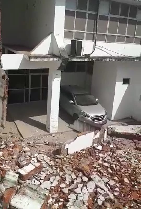 Fachada da Secretaria Estadual de Saúde desaba em São Luís