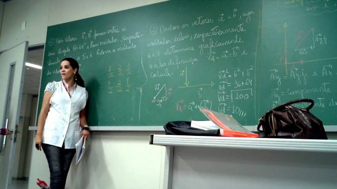 De acordo com o IBGE, mulheres ganham menos até em cargos em que são maioria
