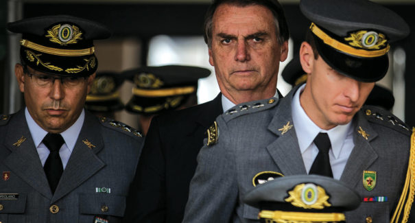 Bolsonaro propõe comemorar 55 anos do Golpe Militar no Brasil