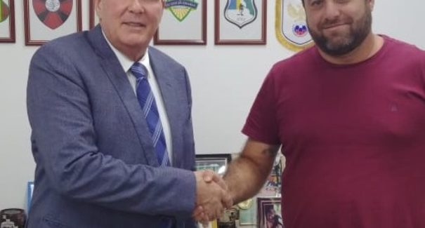 Presidentes do Moto Club e FMF “selam a paz” em encontro