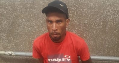 Moradores de Ribamar amarram homem suspeito de espancar mulher
