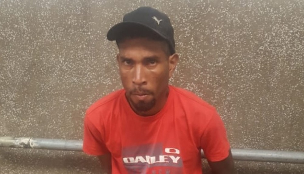 Moradores de Ribamar amarram homem suspeito de espancar mulher