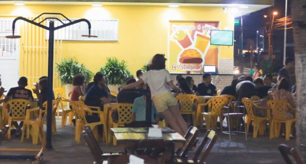 Você sabe onde comer em São Luís de madrugada?