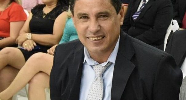 Prefeito de Mata Roma é preso por porte ilegal de arma.
