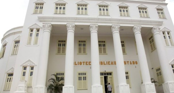 Biblioteca pública Benedito Leite realiza tarde literária de natal