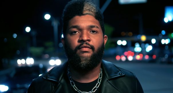 Yhago Sebaz lança o clipe “Você bagunçou comigo”, no Cine Praia Grande