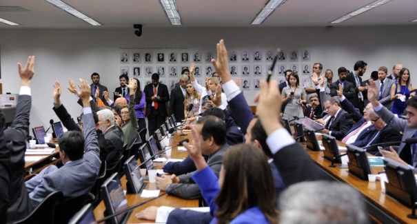 Votação do CCJ da Câmara para a proposta da reforma da Previdência. Acompanhe ao vivo