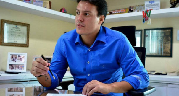 Felipe Camarão lança candidatura ao governo do Maranhão
