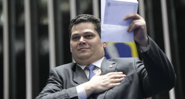 Davi Alcolumbre virá a São Luís nesta sexta-feira para convenção do DEM