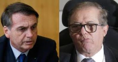 Bolsonaro afirma que Ministro da Educação pode ser demitido na segunda-feira