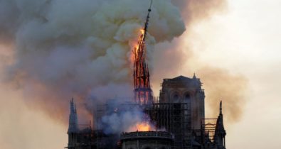 Fotos: veja a destruição causada pelo incêndio em Notre-Dame