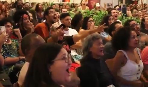 Vídeo: veja a reação explosiva do público ludovicense à cena épica de Game of Thrones
