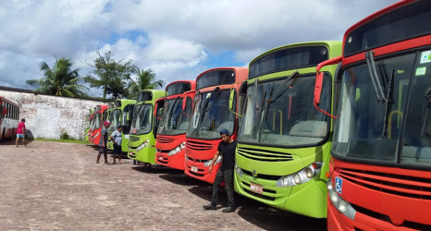 Ônibus velhos de São Luís são aproveitados em Porto Velho