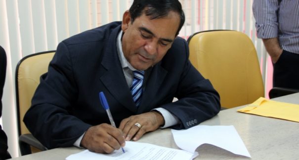 MP aciona ex-prefeito de Paço do Lumiar por improbidade