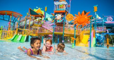 Conheça o primeiro parque aquático do mundo certificado para receber autistas