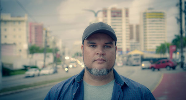 Djalma Lúcio Ayres apresenta o seu novo álbum Elegant Ghosts