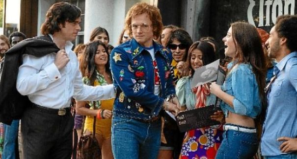 Cinebiografia de Elton John chega às telas do mundo