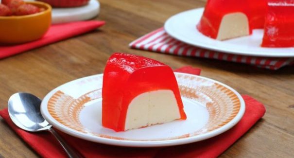Aprenda a fazer uma Gelatina Recheada