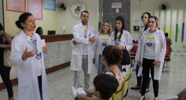 Atividade conscientiza sobre distúrbios da tireoide no HU-UFMA