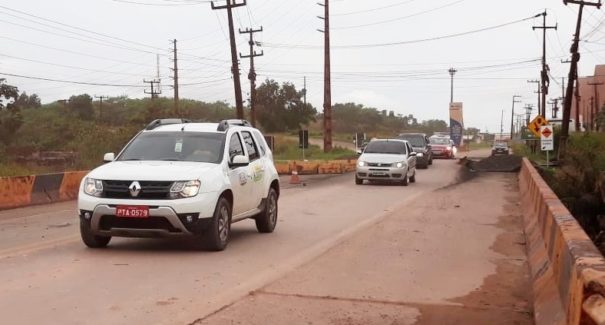 Trânsito no viaduto da linha férrea é liberado parcialmente