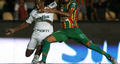 Sampaio viaja nesta quarta-feira (29) para enfrentar o Palmeiras