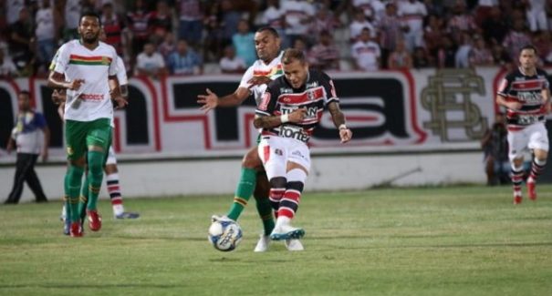Sampaio empata com Santa Cruz e segue líder na Série C
