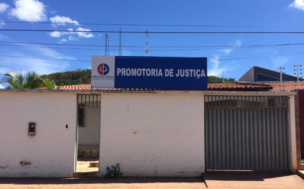 No Maranhão, vereadora é acionada por acúmulo ilegal de cargos