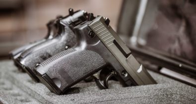Reforma tributária permite redução de tributos para armas de fogo