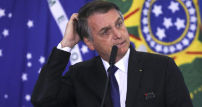Bolsonaro veta projeto que exigia psicologia e assistência social em escolas públicas