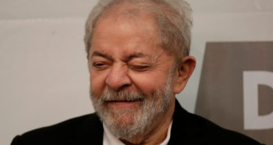 Lula revela que está apaixonado e que pretende se casar ao sair da prisão