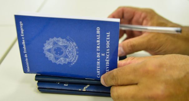 Pagamento do 13º do Bolsa Família está garantido, diz porta-voz