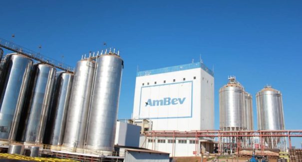 Ambev abre inscrições de estágio para mais de 80 universitários negros
