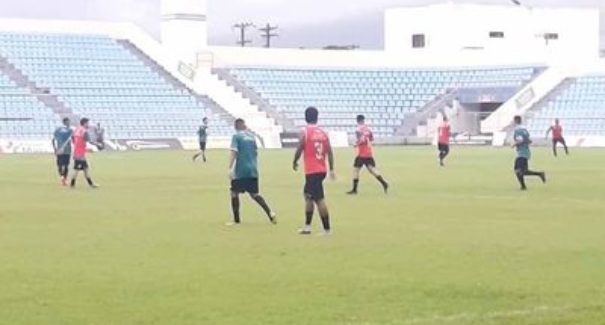 Imperatriz encerra preparação para jogo contra o Confiança