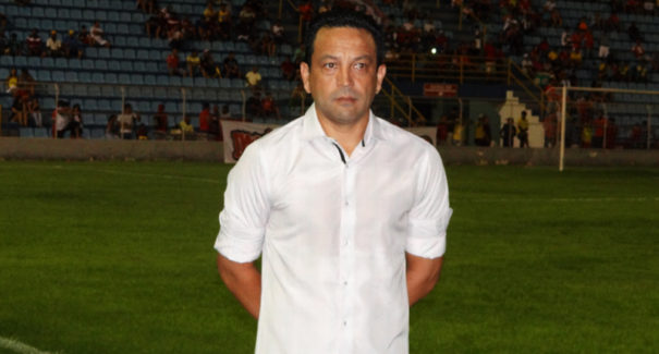 Paulinho Kobayashi é o novo técnico do Imperatriz