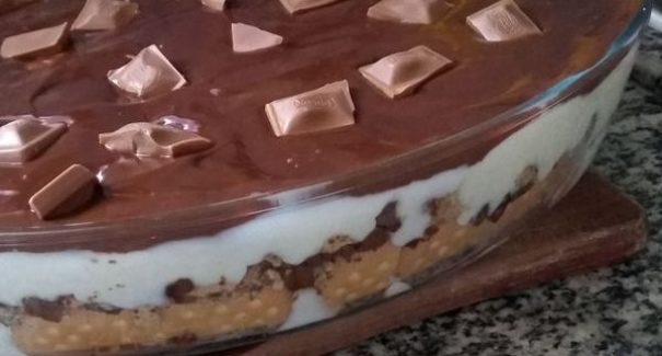 Aprenda a fazer uma receita de Pavê de bombom