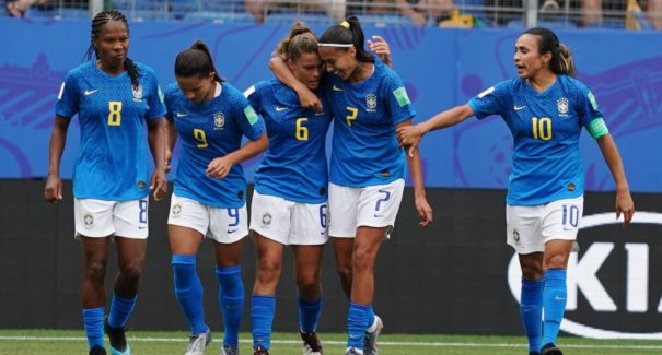 Brasil faz 2 a 0, mas leva virada e perde o jogo para a Austrália