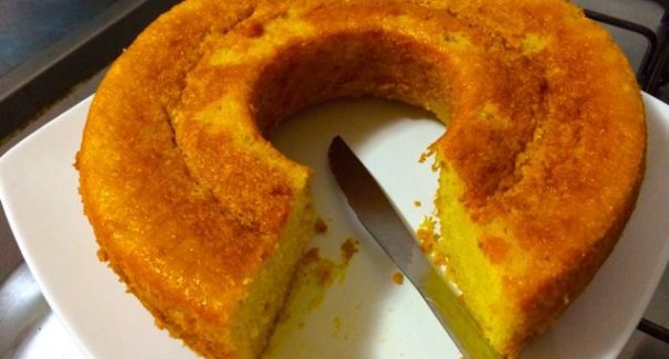 Saiba com fazer bolo de flocão no liquidificador