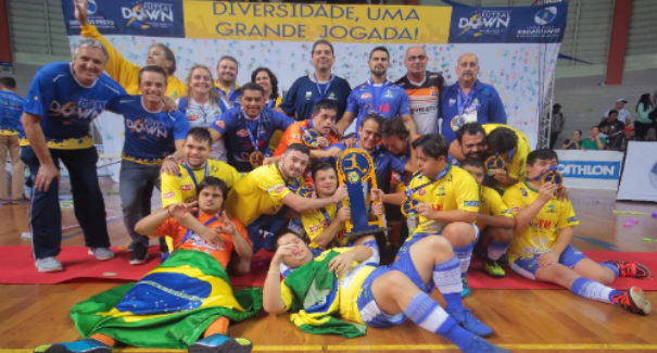 Brasil derrota Argentina e conquista primeiro título Mundial de Futsal Down